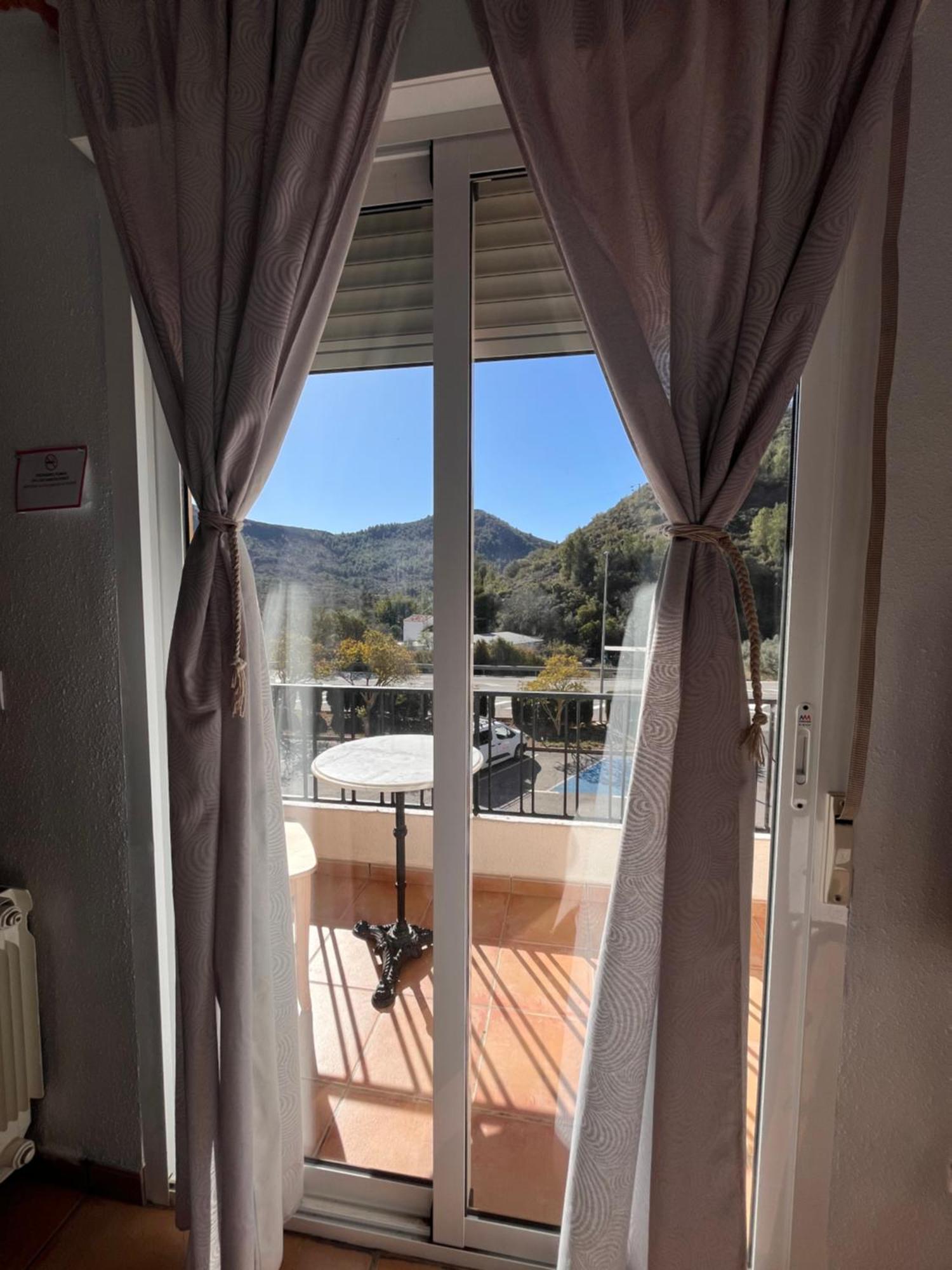 Hotel Espadan Azuebar